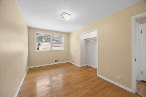 Tiny photo for 2109 Norfolk Avenue, Westchester, IL 60154 (MLS # 12757830)