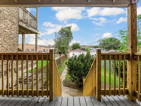 Tiny photo for 4918 W Fulton Street, Chicago, IL 60644 (MLS # 12528324)