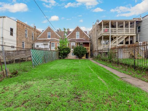 Tiny photo for 4918 W Fulton Street, Chicago, IL 60644 (MLS # 12528324)