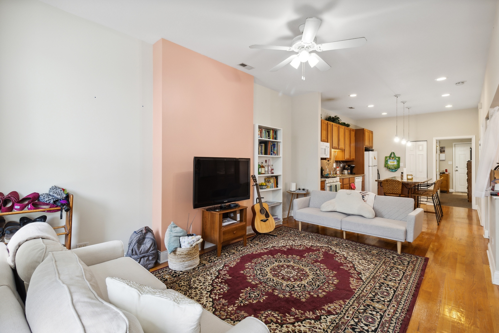 616 S Oakley Boulevard 2