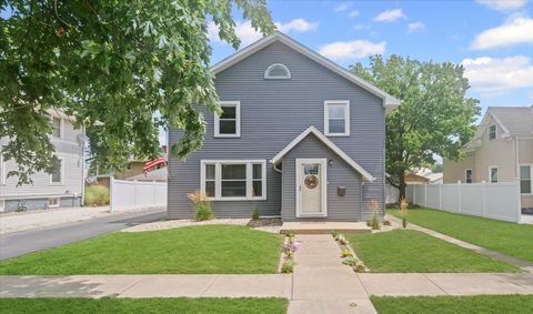 Photo of 414 N Church Street, Gibson City, IL 60936 (MLS # 12421622) Photo of 414 N Church Street, Gibson City, IL 60936 (MLS # 12421622)