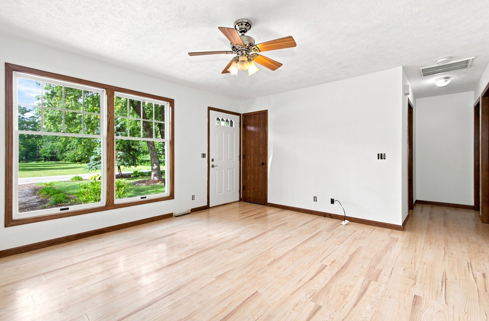 335-337 W 1st Street