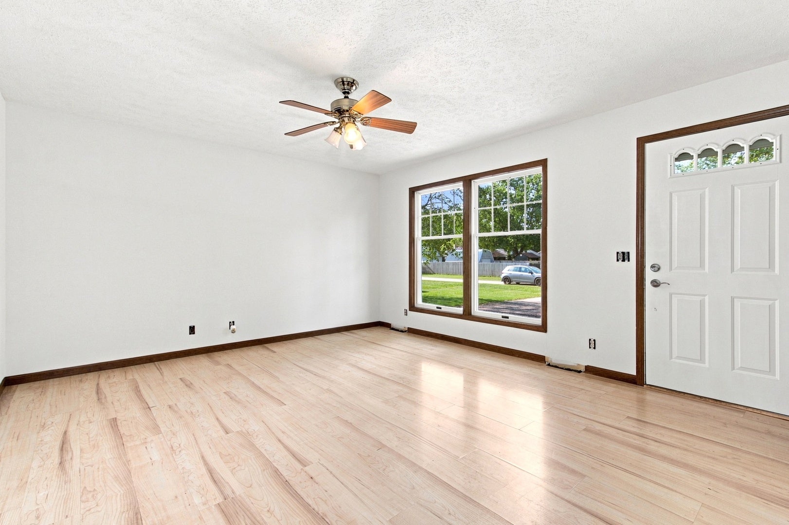 335-337 W 1st Street