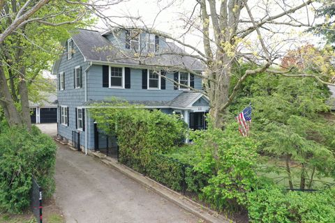 Tiny photo for 46 Washington Circle, Lake Forest, IL 60045 (MLS # 12633541)