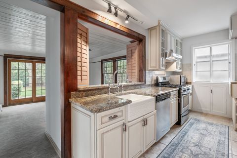 Tiny photo for 46 Washington Circle, Lake Forest, IL 60045 (MLS # 12633541)