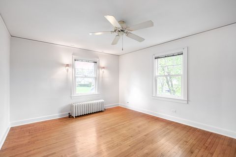 Tiny photo for 46 Washington Circle, Lake Forest, IL 60045 (MLS # 12633541)