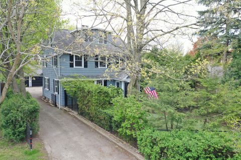 Tiny photo for 46 Washington Circle, Lake Forest, IL 60045 (MLS # 12633541)