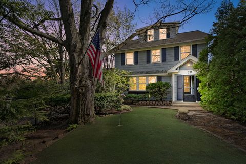 Tiny photo for 46 Washington Circle, Lake Forest, IL 60045 (MLS # 12633541)