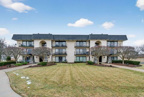 Photo of 7445 Ponderosa Court #3SE, Orland Park, IL 60462 (MLS # 12541860)