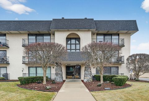 Tiny photo for 7445 Ponderosa Court #3SE, Orland Park, IL 60462 (MLS # 12541860)