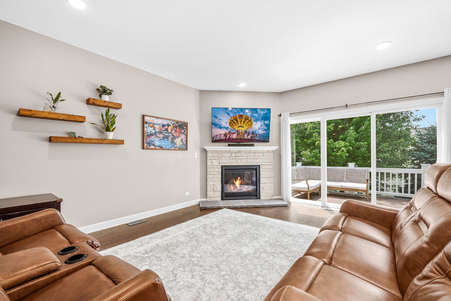 638 Riverbank Drive