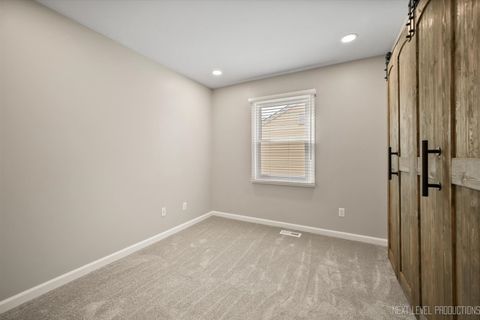 Tiny photo for 1718 Jeanette Avenue, St. Charles, IL 60174 (MLS # 12472603)