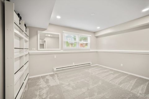 Tiny photo for 1718 Jeanette Avenue, St. Charles, IL 60174 (MLS # 12472603)