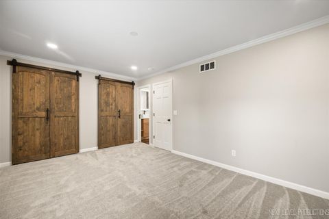 Tiny photo for 1718 Jeanette Avenue, St. Charles, IL 60174 (MLS # 12472603)