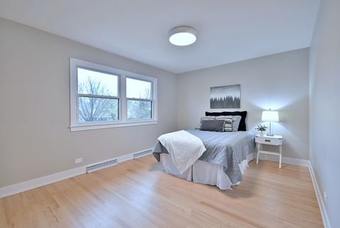 Tiny photo for 705 S Edgewood Avenue, Elmhurst, IL 60126 (MLS # 12520347)