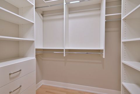 Tiny photo for 705 S Edgewood Avenue, Elmhurst, IL 60126 (MLS # 12520347)