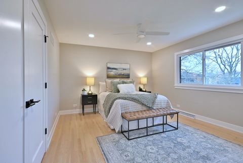 Tiny photo for 705 S Edgewood Avenue, Elmhurst, IL 60126 (MLS # 12520347)