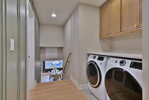 Tiny photo for 705 S Edgewood Avenue, Elmhurst, IL 60126 (MLS # 12520347)