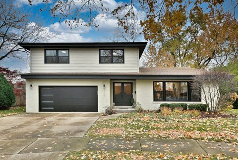 Photo of 705 S Edgewood Avenue, Elmhurst, IL 60126 (MLS # 12520347)