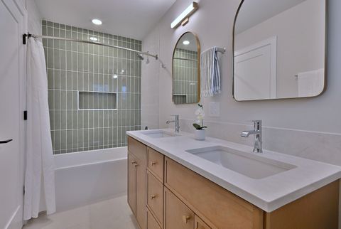 Tiny photo for 705 S Edgewood Avenue, Elmhurst, IL 60126 (MLS # 12520347)