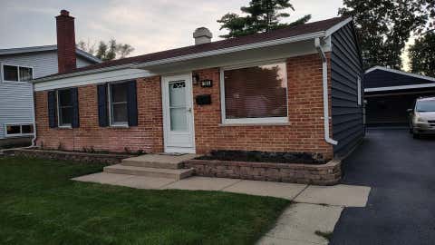 Photo of 390 E Diane Drive, Buffalo Grove, IL 60089 (MLS # 12735393)