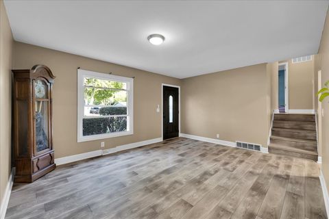 Tiny photo for 43 Hampton Road, Montgomery, IL 60538 (MLS # 12507519)