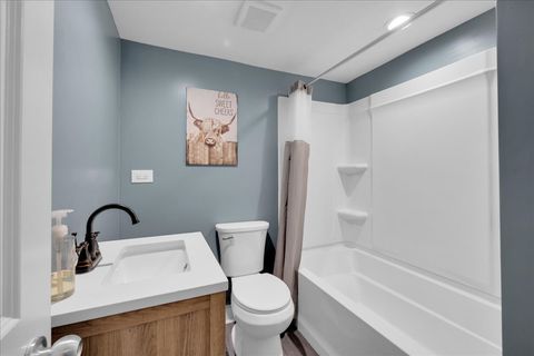 Tiny photo for 43 Hampton Road, Montgomery, IL 60538 (MLS # 12507519)