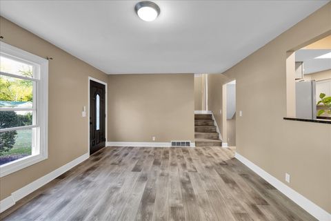 Tiny photo for 43 Hampton Road, Montgomery, IL 60538 (MLS # 12507519)