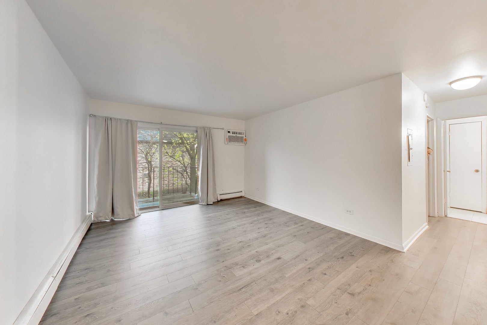 2A E DUNDEE QUARTER Drive 208