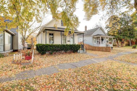 Tiny photo for 1913 PERSHING Boulevard, Clinton, IA 52732 (MLS # QC4269295)