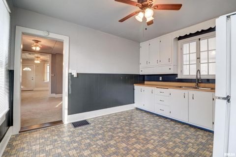 Tiny photo for 1913 PERSHING Boulevard, Clinton, IA 52732 (MLS # QC4269295)