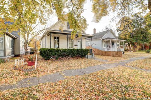 Tiny photo for 1913 PERSHING Boulevard, Clinton, IA 52732 (MLS # QC4269295)