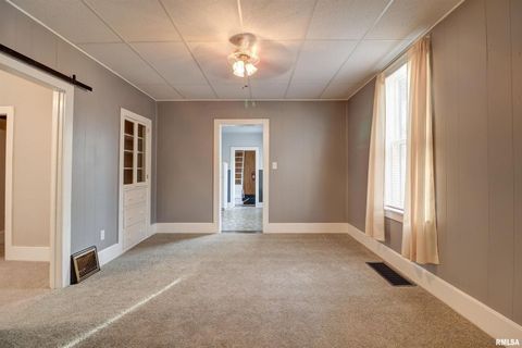 Tiny photo for 1913 PERSHING Boulevard, Clinton, IA 52732 (MLS # QC4269295)