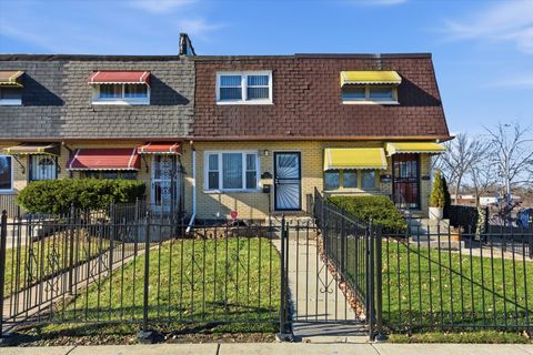 Tiny photo for 9904 S State Street #B, Chicago, IL 60628 (MLS # 12578448)