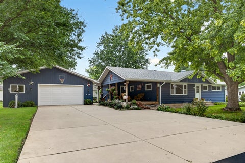 Photo of 410 E Jones Street, Plano, IL 60545 (MLS # 12770470)
