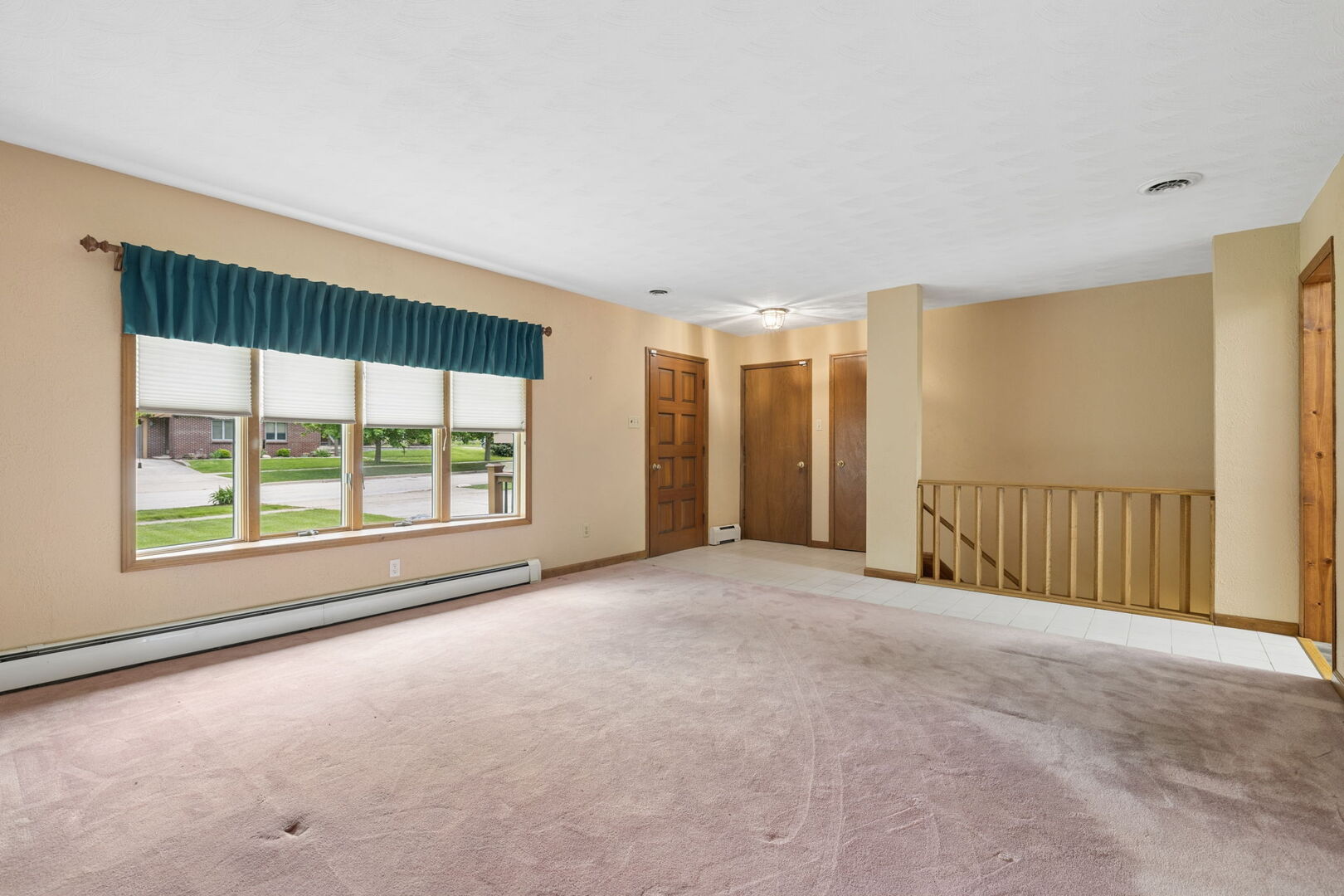 Properties 2 1005 Valley Lane