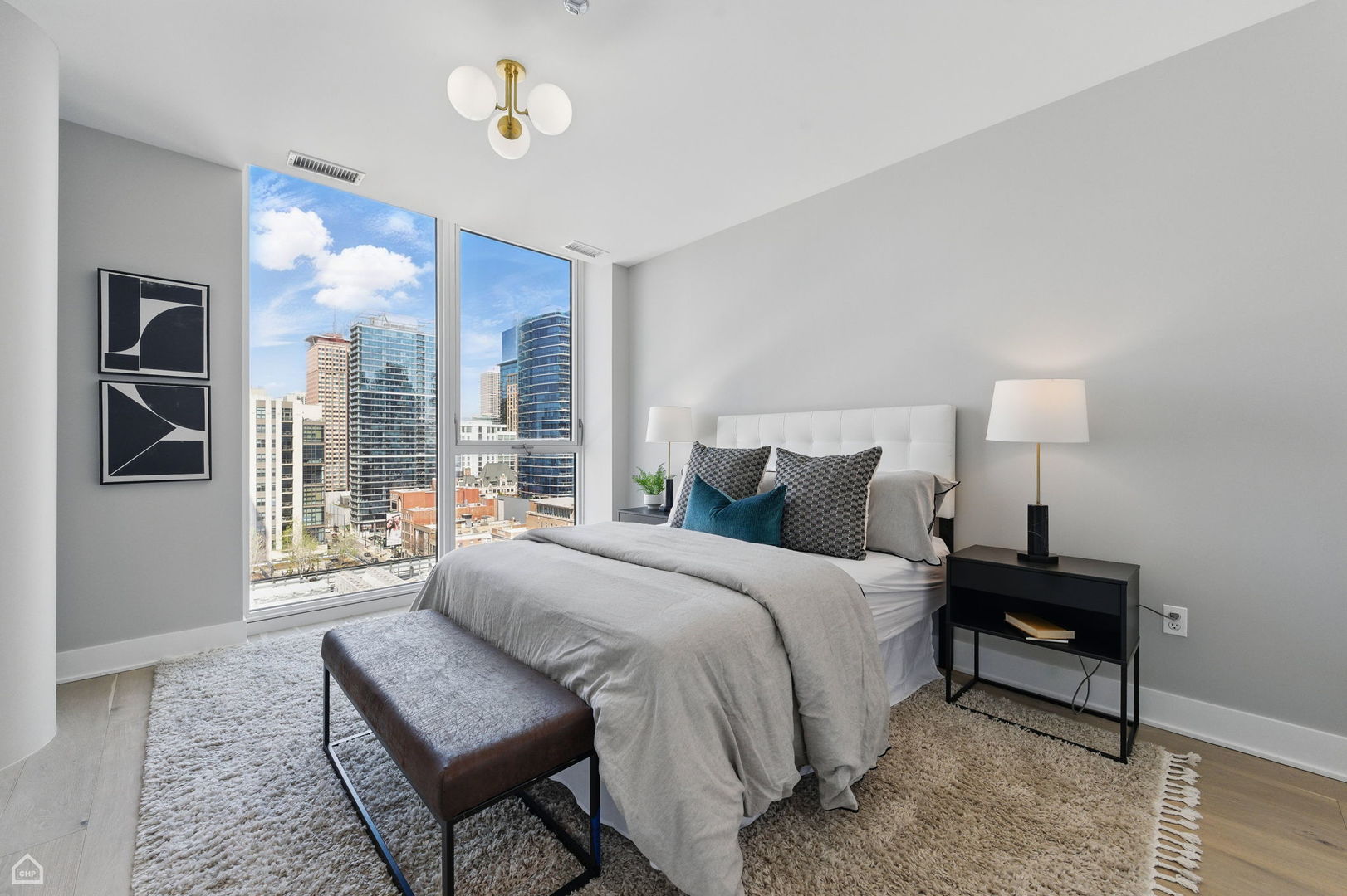 Chicago, Illinois 60654, United States, 3 Bedrooms Bedrooms, ,3 BathroomsBathrooms,Residential,Active,171450