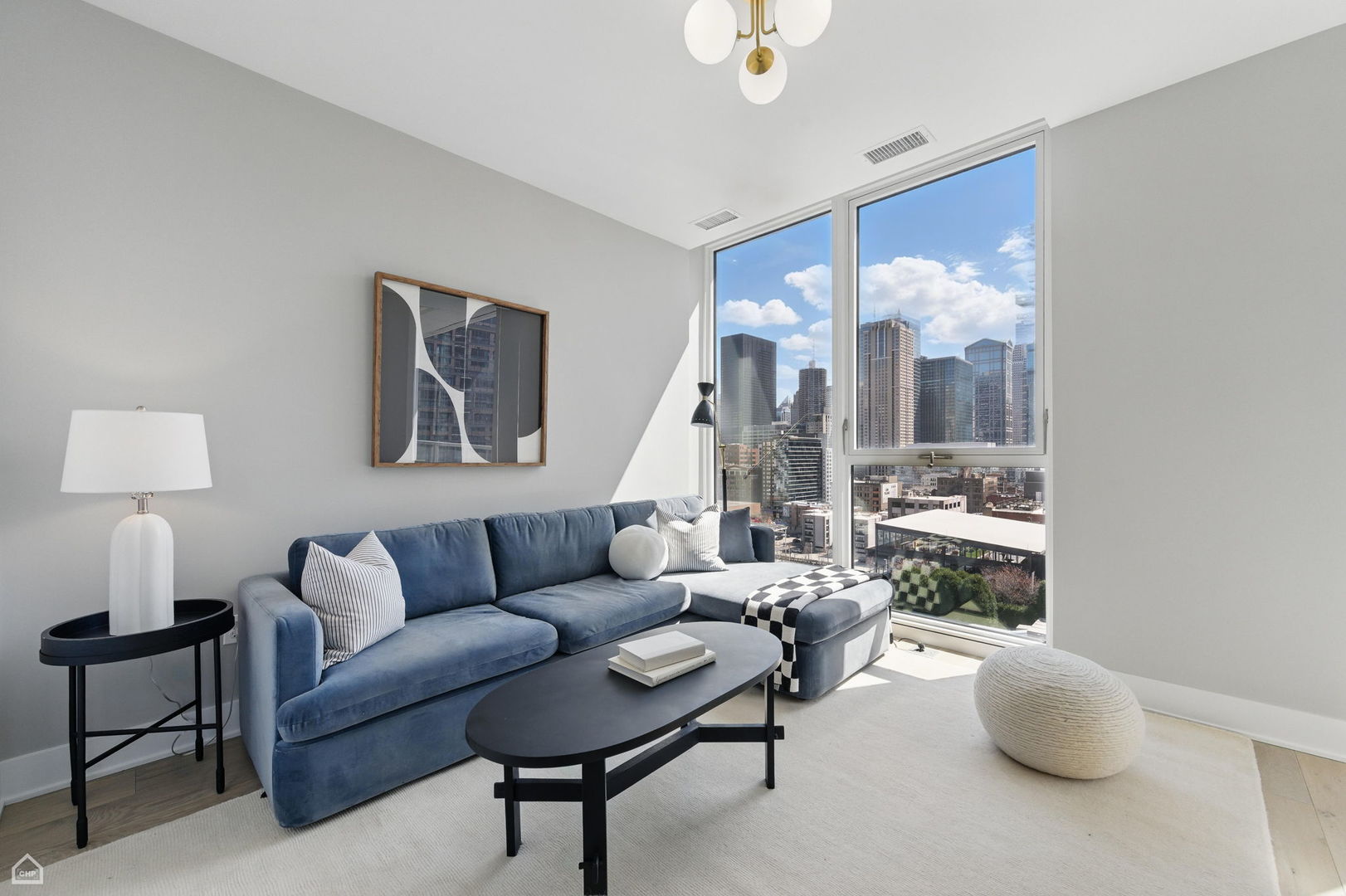 Chicago, Illinois 60654, United States, 3 Bedrooms Bedrooms, ,3 BathroomsBathrooms,Residential,Active,171450