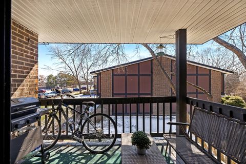 Tiny photo for 4710 W Northfox Lane W #5, McHenry, IL 60050 (MLS # 12593305)