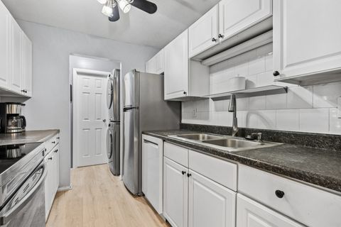 Tiny photo for 4710 W Northfox Lane W #5, McHenry, IL 60050 (MLS # 12593305)