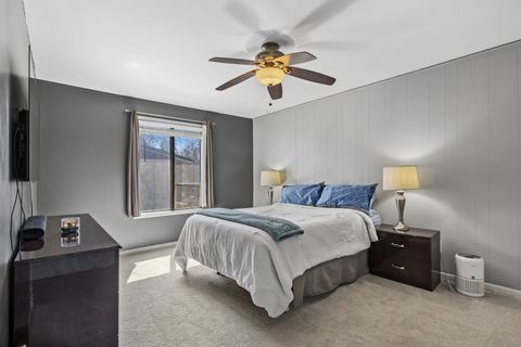 Tiny photo for 4710 W Northfox Lane W #5, McHenry, IL 60050 (MLS # 12593305)