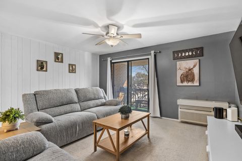 Tiny photo for 4710 W Northfox Lane W #5, McHenry, IL 60050 (MLS # 12593305)