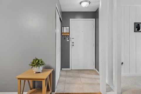 Tiny photo for 4710 W Northfox Lane W #5, McHenry, IL 60050 (MLS # 12593305)