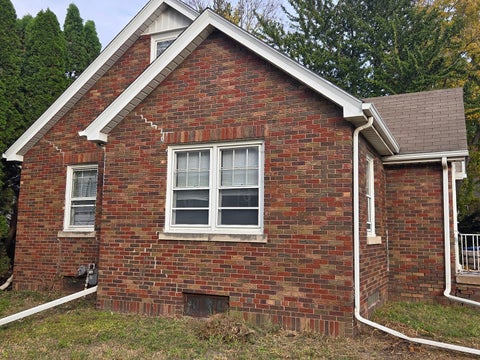 Tiny photo for 206 E Locust Street, Davenport, IA 52803 (MLS # 12706841)