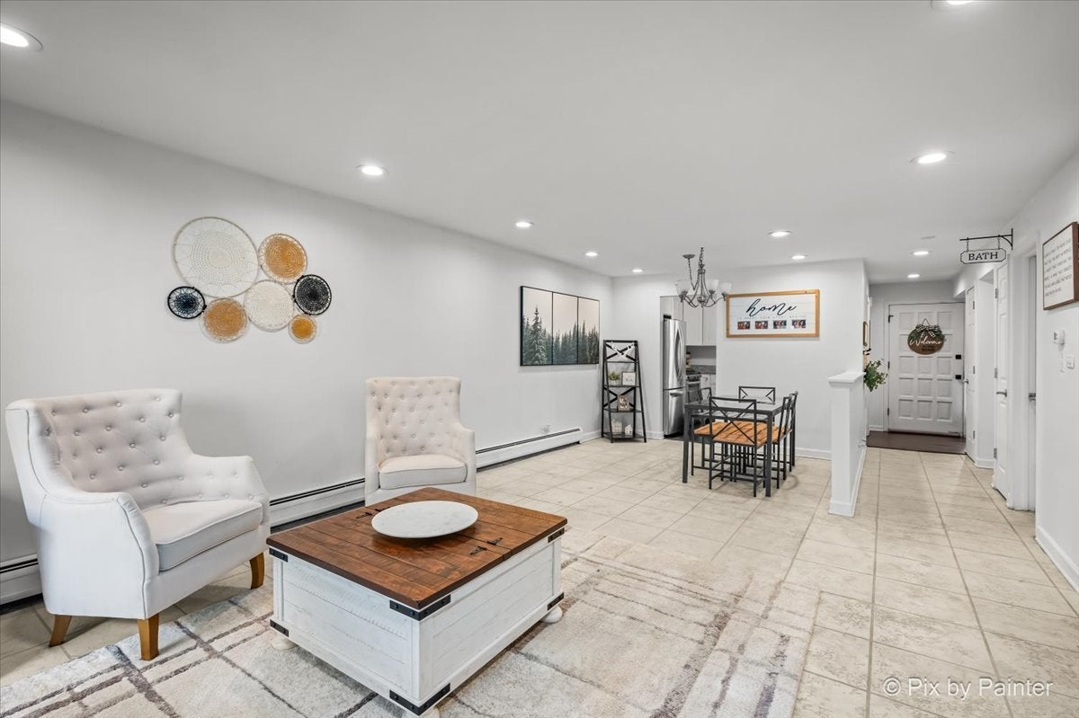 520 E Main Street 1C