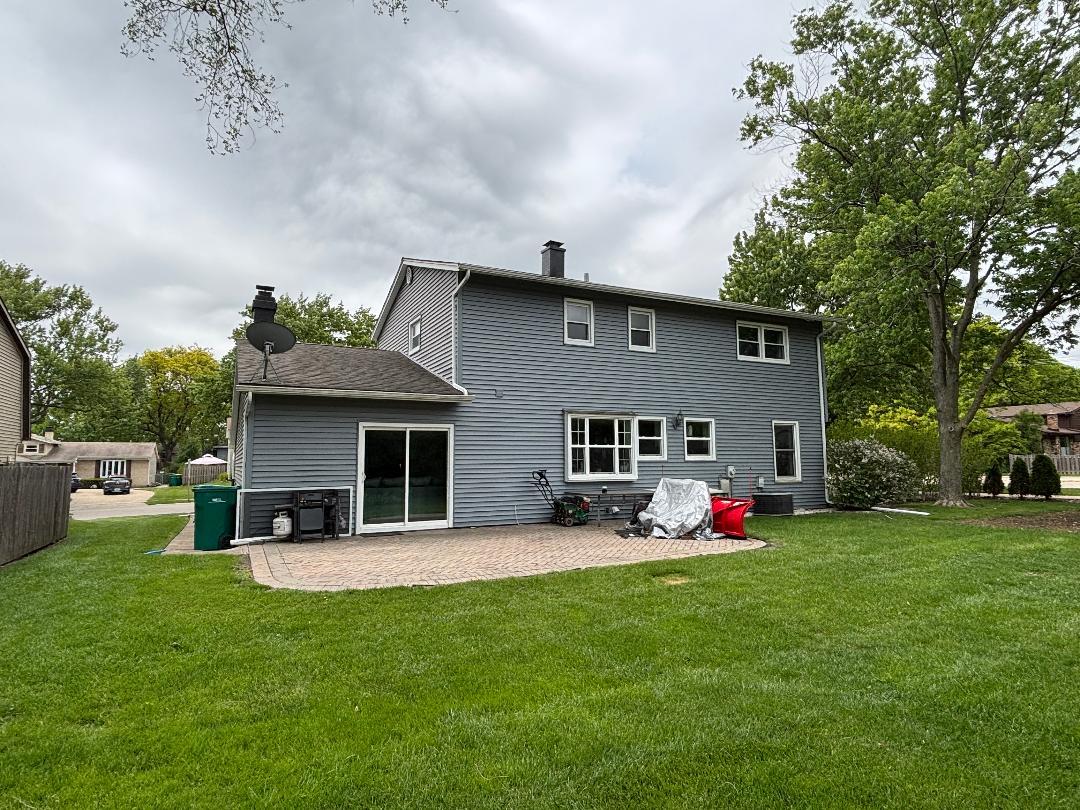 22 University Drive