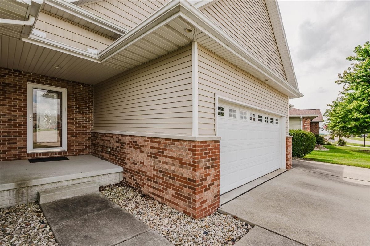 615 Prairie Meadows Drive