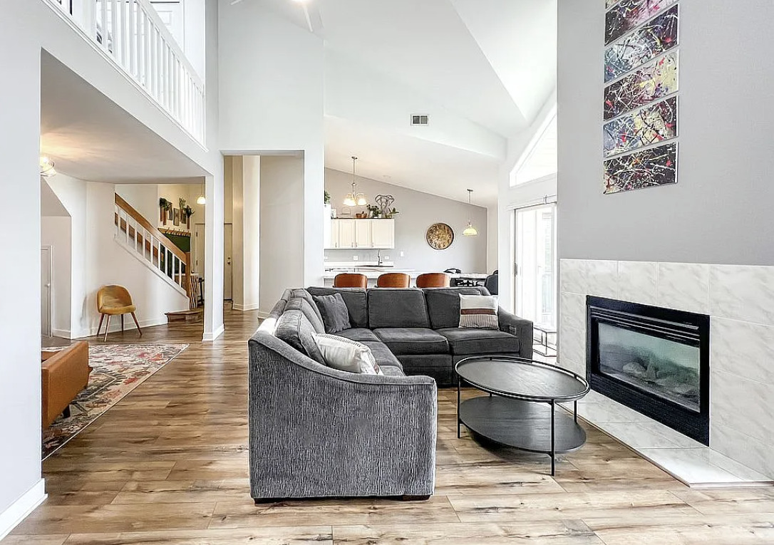 14031 Norwich Lane 301