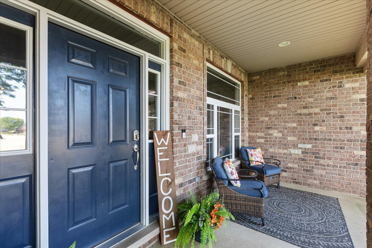 905 Tall Grass Court