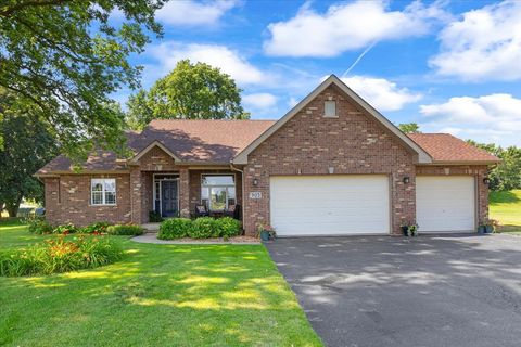 Photo of 905 Tall Grass Court, Somonauk, IL 60552 (MLS # 12558459)